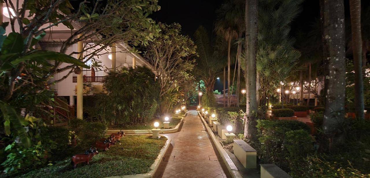 Phu Pha Phung Resort Suan Phueng Luaran gambar