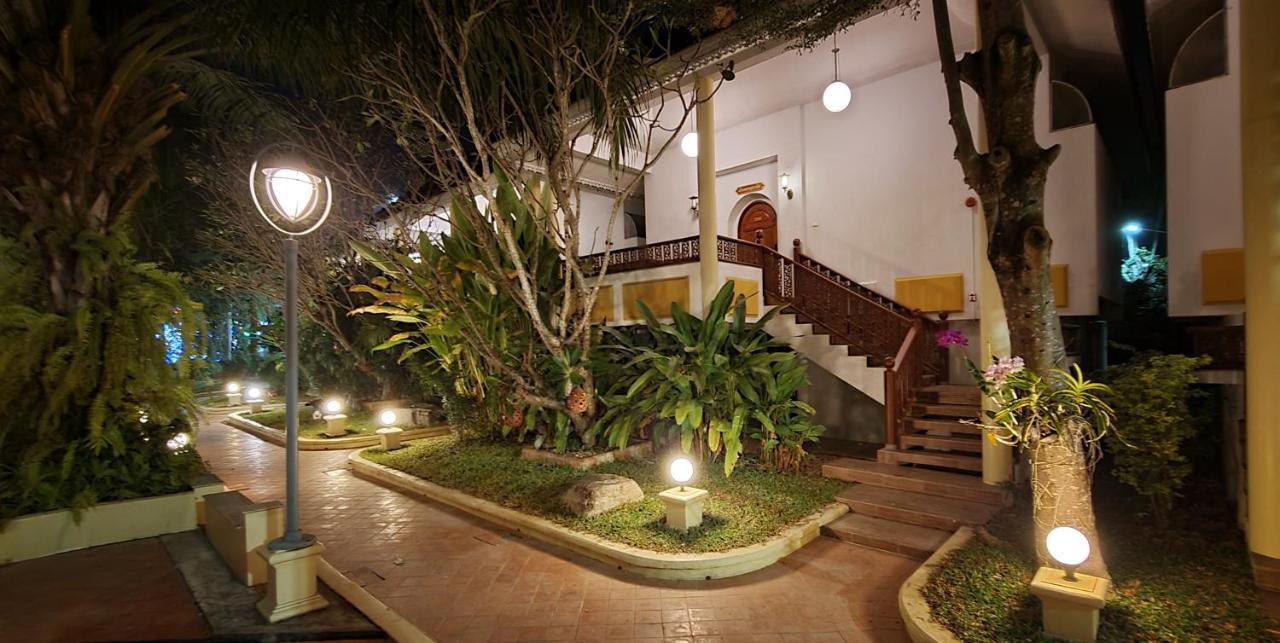 Phu Pha Phung Resort Suan Phueng Luaran gambar