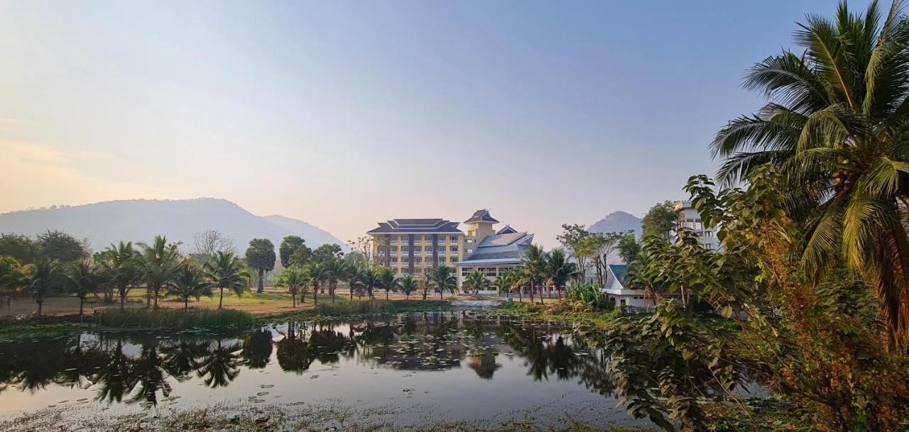 Phu Pha Phung Resort Suan Phueng Luaran gambar