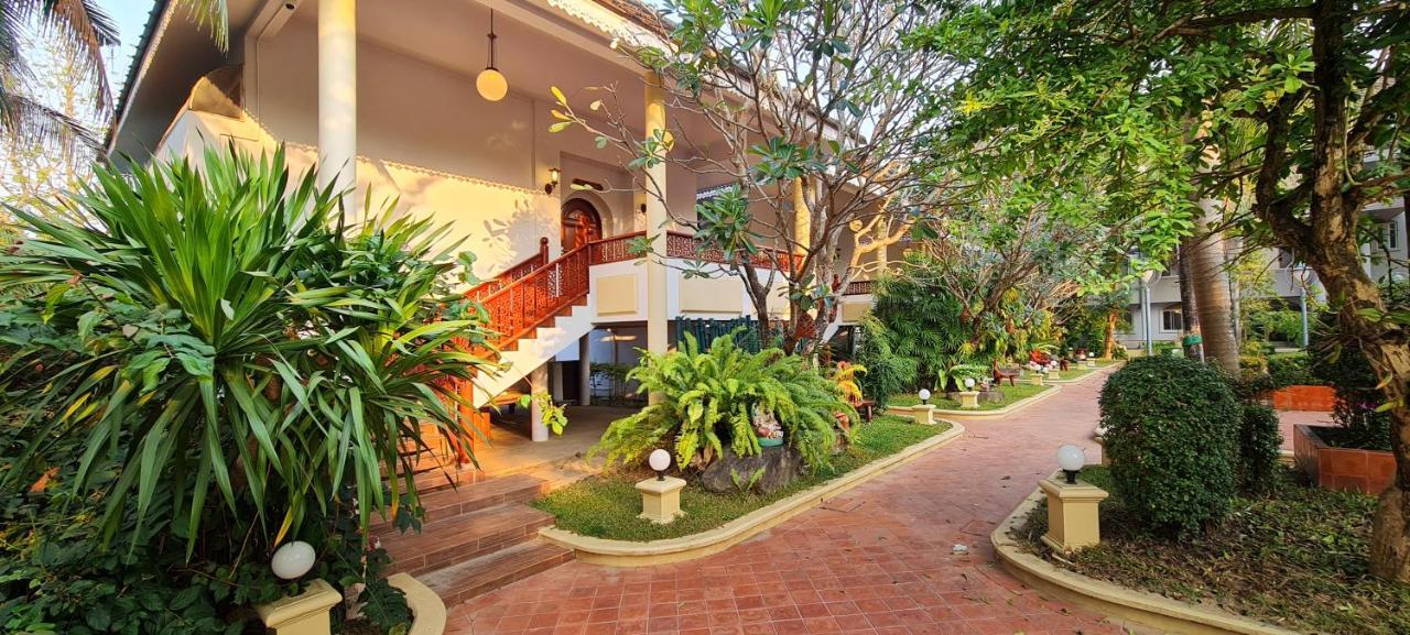 Phu Pha Phung Resort Suan Phueng Luaran gambar