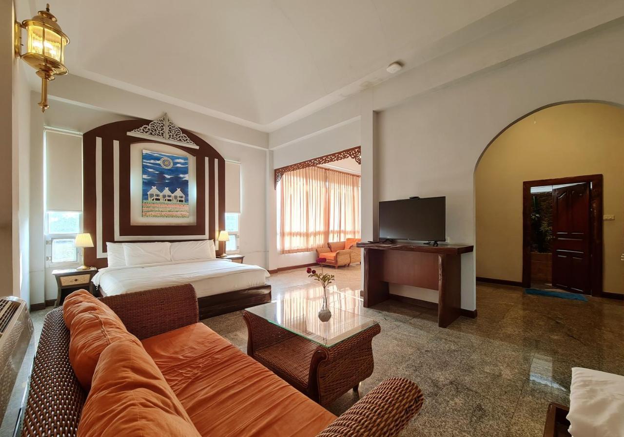 Phu Pha Phung Resort Suan Phueng Luaran gambar