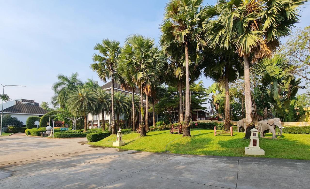Phu Pha Phung Resort Suan Phueng Luaran gambar